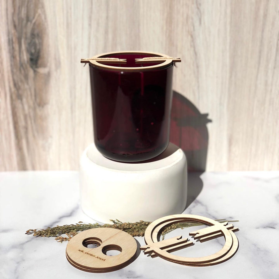 Ambrosina Vessel wik_kit